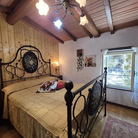 Lo Scoiattolo Felice Dağ evi *